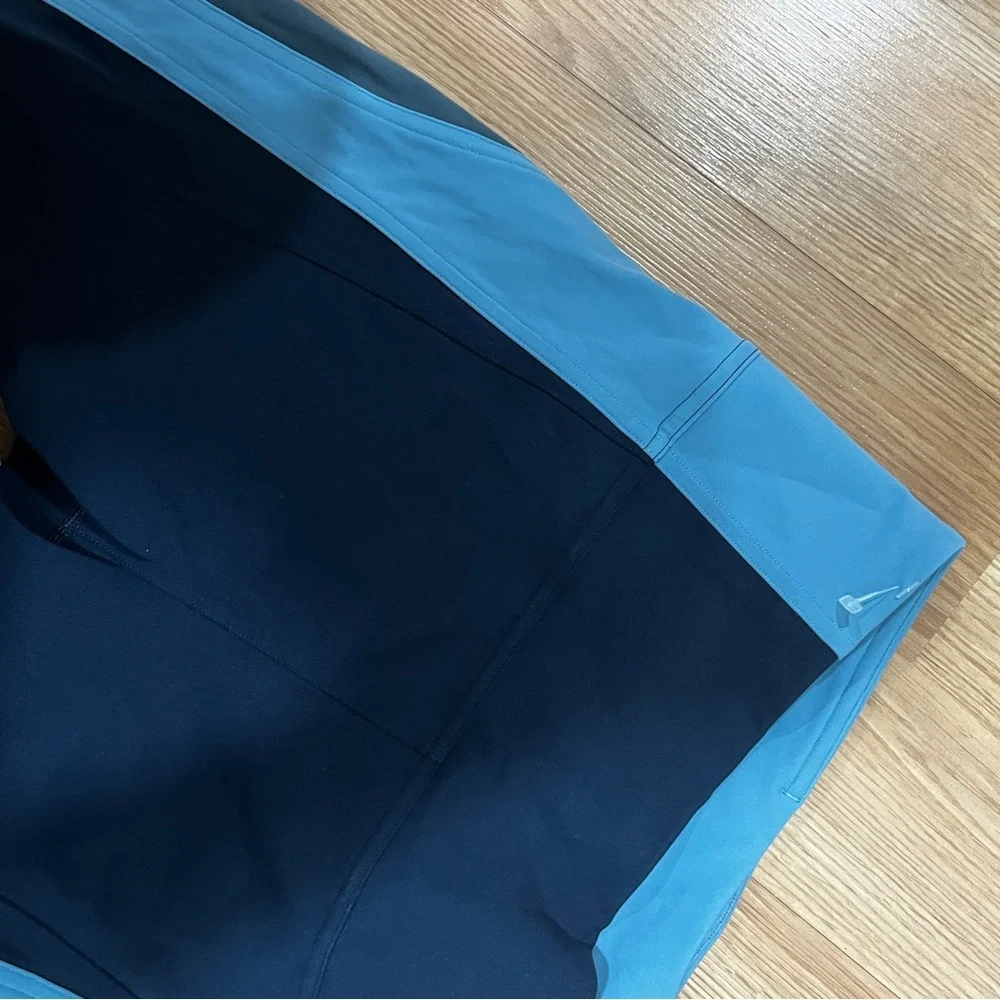 Blue Lululemon Leggings - Picture 5 of 5